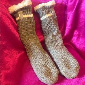 Bench Cozy Gray Knit Socks with fluffy fleece insides size 6 to 8
